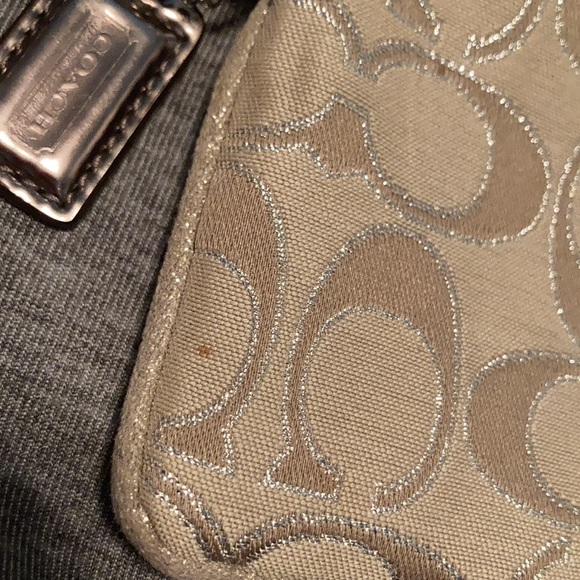 Coach x Poppy Wristlet - Picture 11 of 12